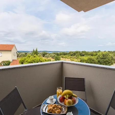 Apartman Antonio 4 풀라